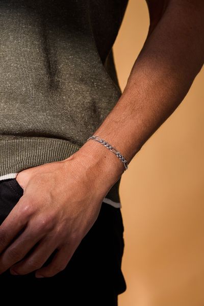 Sterling Silver 5.7mm Diamond Cut Figaro Link Bracelet